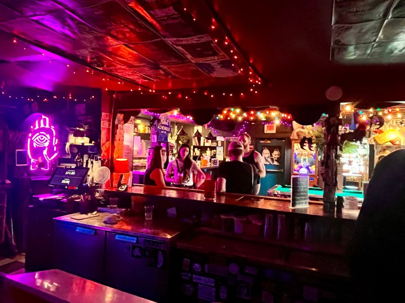 Drag Shows That Bring Down The House