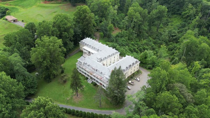 Neo-Classical And Victorian Architectural Splendor