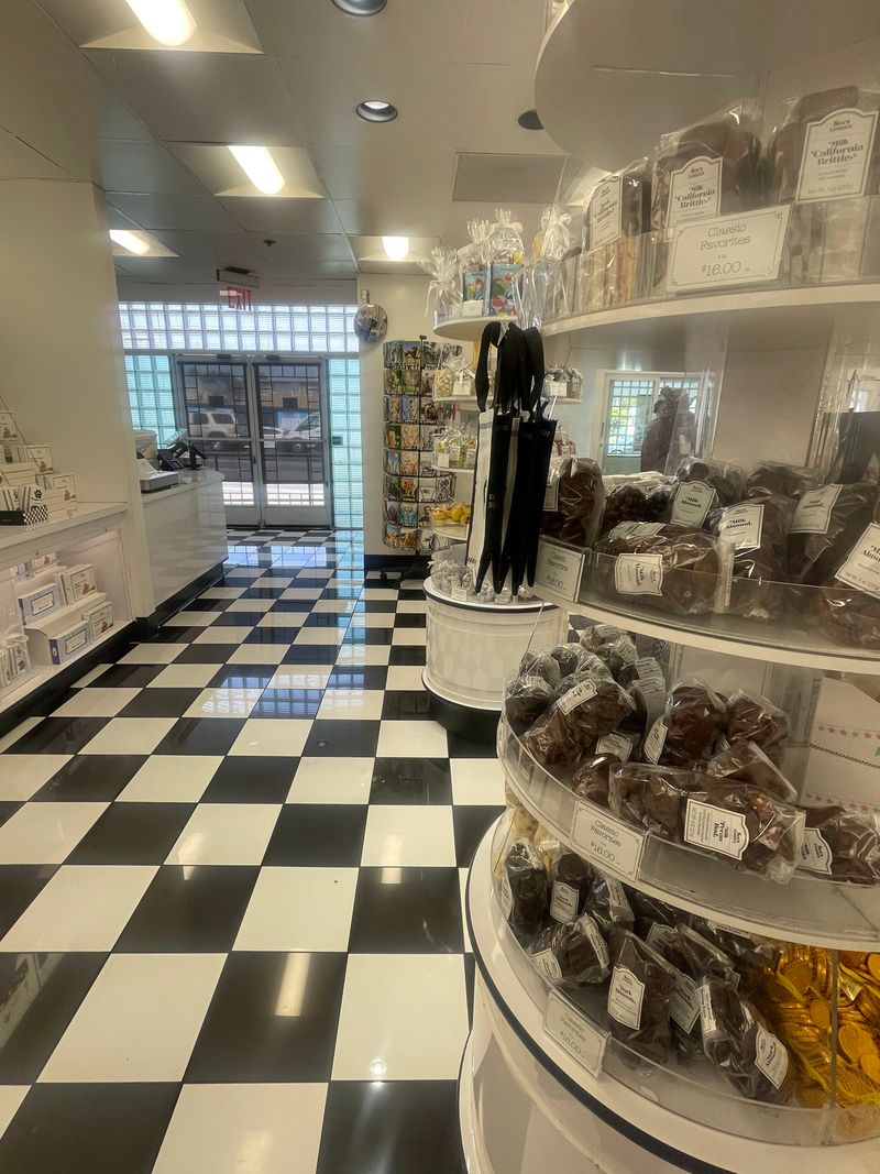 Convenient Hours That Fit Different Schedules