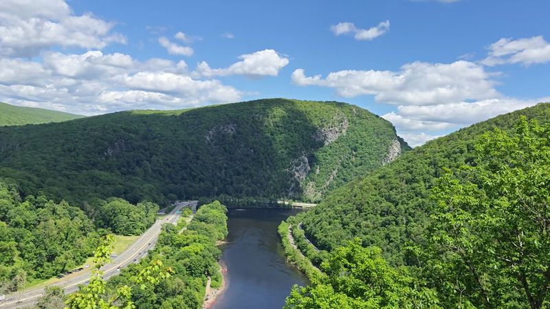 This Hidden North Carolina Trail Takes You To A Lost Ghost Town - Decor Hint Hot Springs Connection And Extended Adventures