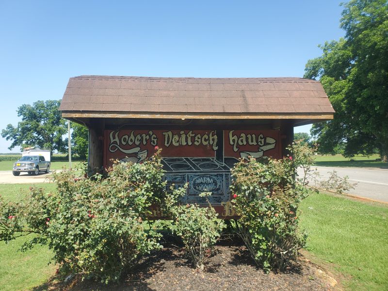 This Amish Restaurant In Georgia Serves The Best Homemade Pies Of Your Life 14 Reasons To Visit Yoder's Deitsch Haus - Decor Hint Friendly and Welcoming Staff