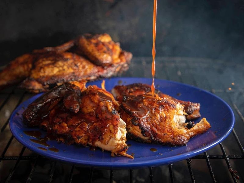 These 14 Low-Key California Soul Food Spots Feel Like Home Cooking Done Right - Decor Hint Everett & Jones Barbeque (Oakland / Berkeley)