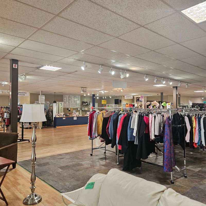 Christian Music Creates A Unique Shopping Atmosphere