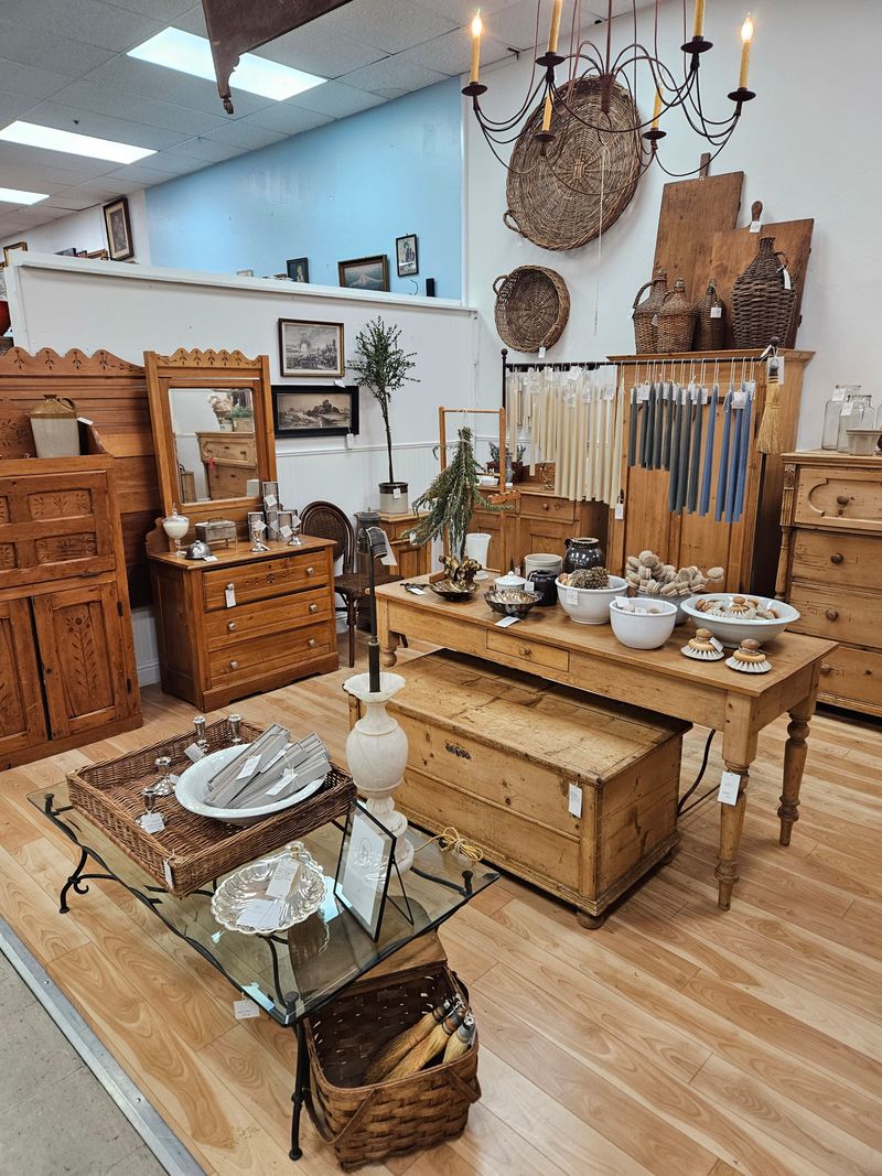 Antique Trove (Roseville)