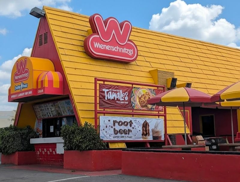 10 California Drive-Ins That Defined Generations That You Can Still Visit Today - Decor Hint Wienerschnitzel