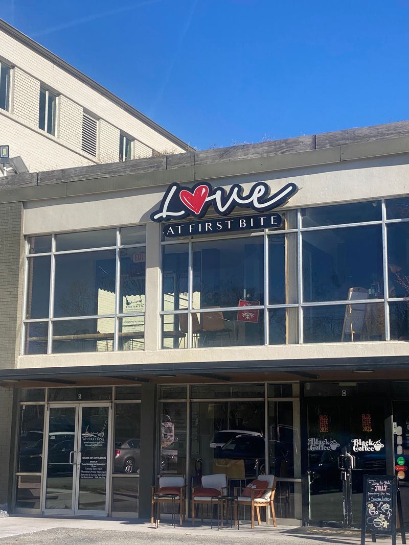 These 14 Georgia Fish Fry Spots Are What Locals Look Forward To - Decor Hint Love at First Bite ATL Brunch