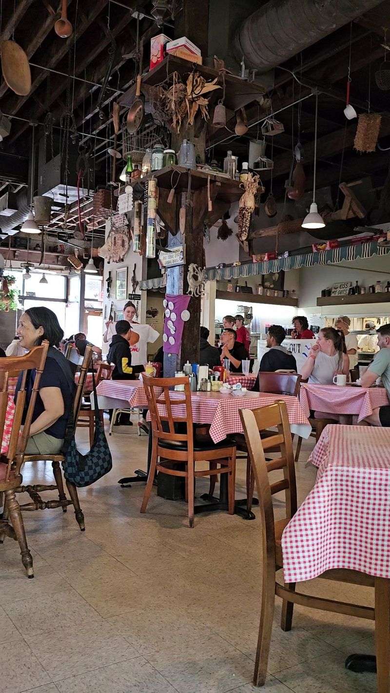 This North Carolina Restaurant Proves Pancakes Can Be Life-Changing - Decor Hint Service That Feels Like Family From the Start