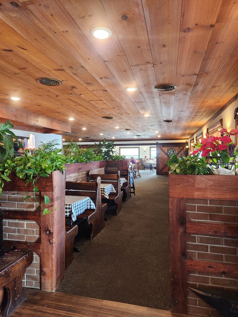 This Amish Restaurant In Georgia Serves The Best Homemade Pies Of Your Life 14 Reasons To Visit Yoder's Deitsch Haus - Decor Hint Family-Owned and Operated