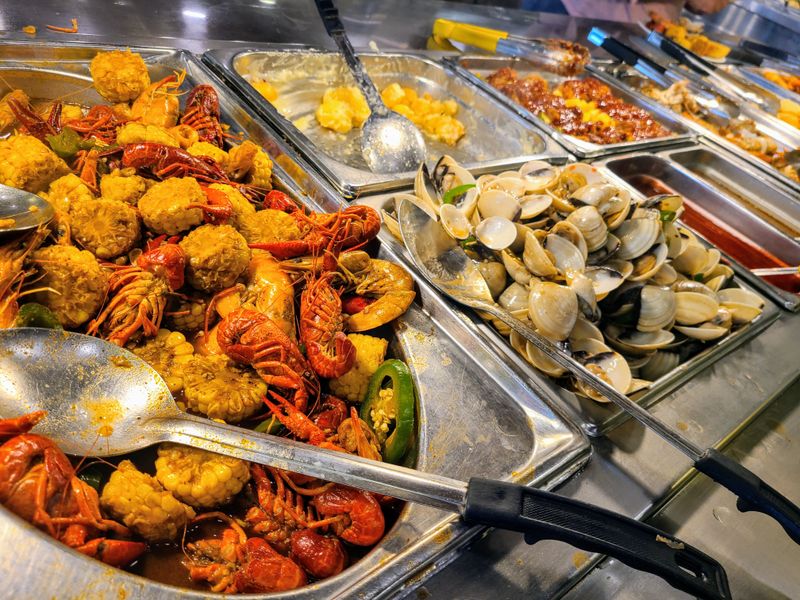 Las Vegas Buffets That Keep Both Your Stomach And Wallet Happy - Decor Hint Krazy Buffet