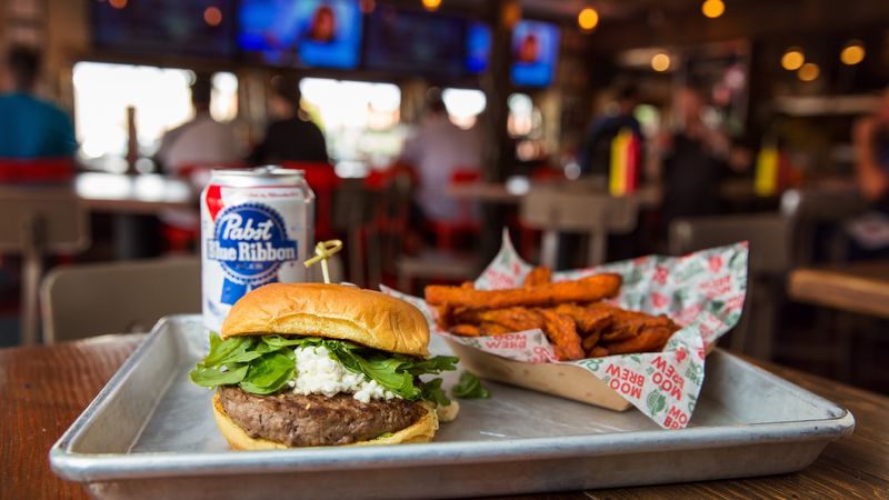 13 North Carolina Burger Spots You'll Wish You Tried Yesterday - Decor Hint Moo & Brew, Charlotte