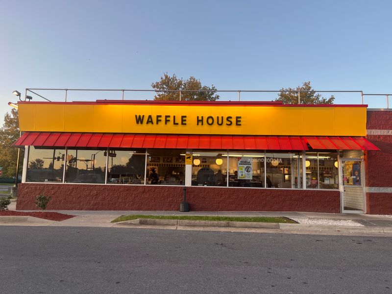 These 15 Culinary Stops In Kingsland, Georgia Make I-95 Travel Way More Delicious - Decor Hint Waffle House