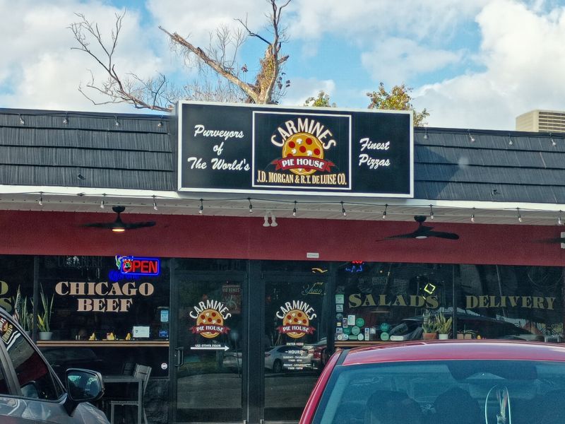 These 16 Georgia Pizza Joints Serve Lasagna So Good Locals Swear By It - Decor Hint Carmine's Pizza