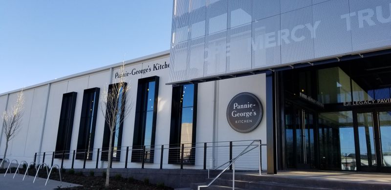 12 Alabama Family-Owned Fried Chicken Spots That Taste Like Sunday Supper - Decor Hint Pannie-George’s Kitchen