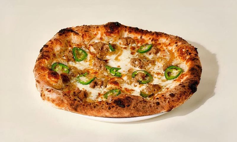 10 Spots St Paul, Minnesota Locals Go To For Pizza When The Snow Starts Falling - Decor Hint Tono Pizzeria + Cheesesteaks