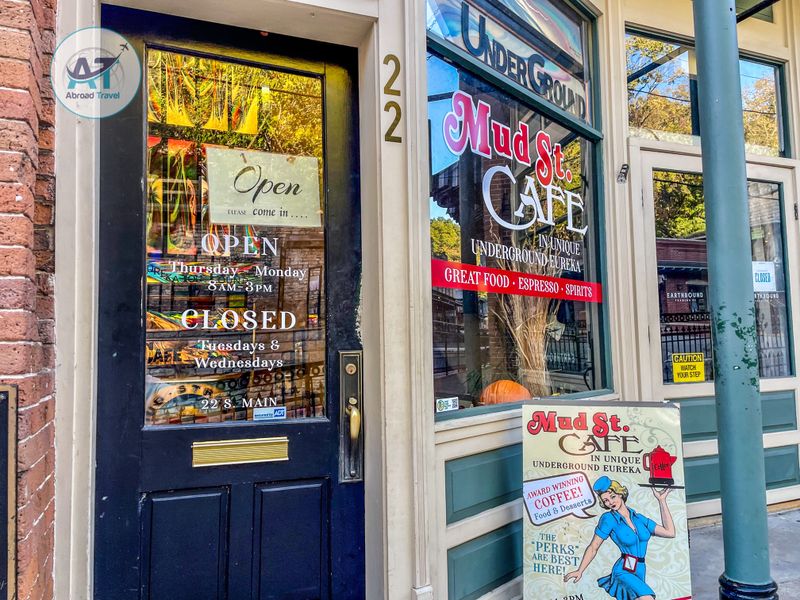 Mud Street Café Under Eureka Springs’ Historic Square