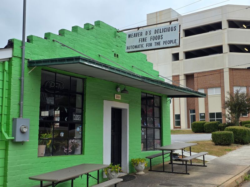 These 13 Georgia Restaurants Prove Some Traditions Should Never Change - Decor Hint Weaver D's Delicious Fine Foods