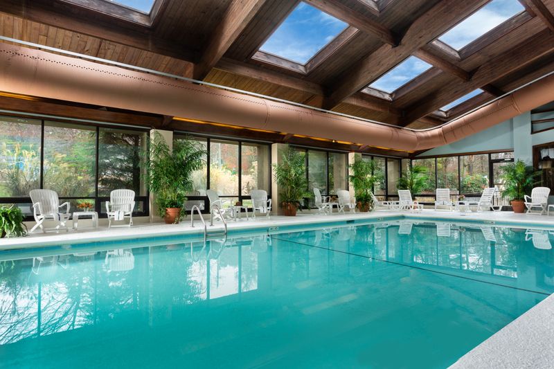 Stay In Style: Cozy Inns & Mountain Retreats