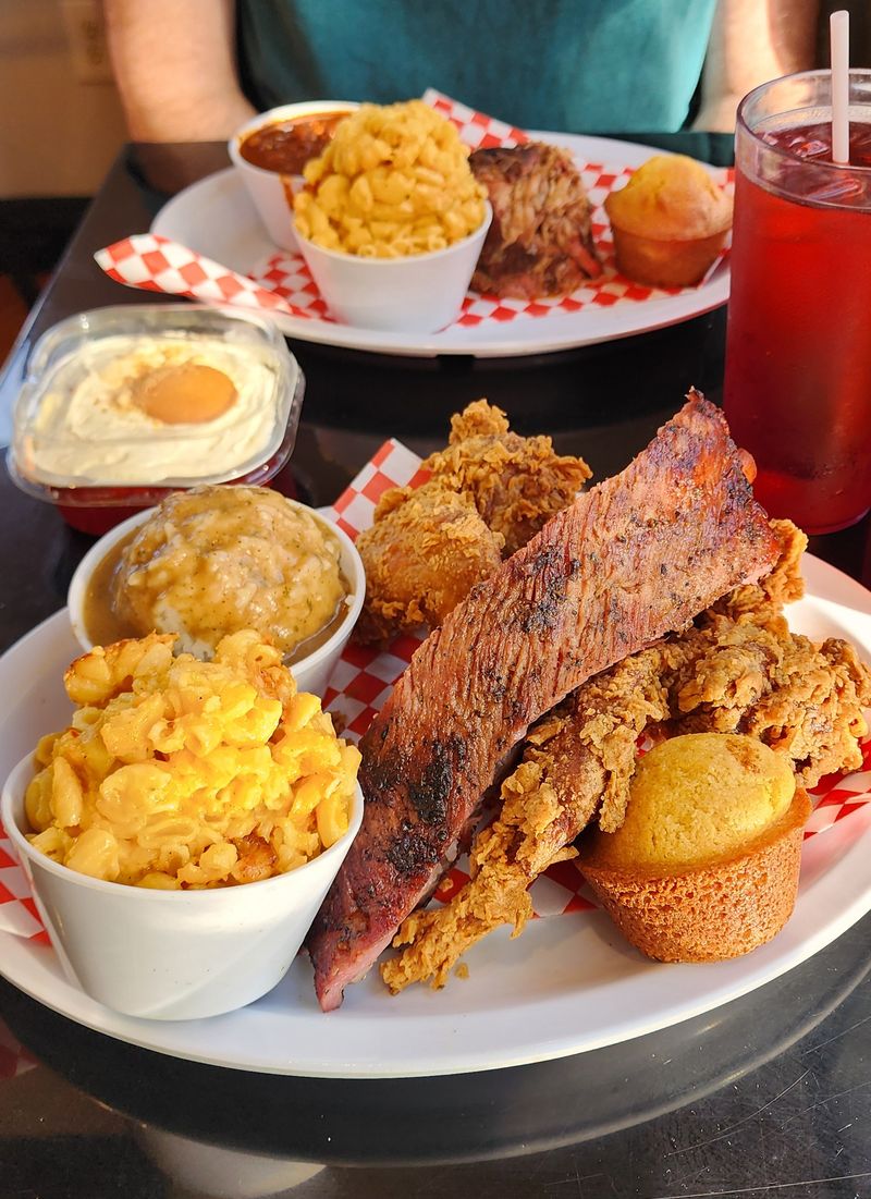 These 14 Low-Key California Soul Food Spots Feel Like Home Cooking Done Right - Decor Hint Jackie's Place (San Jose)