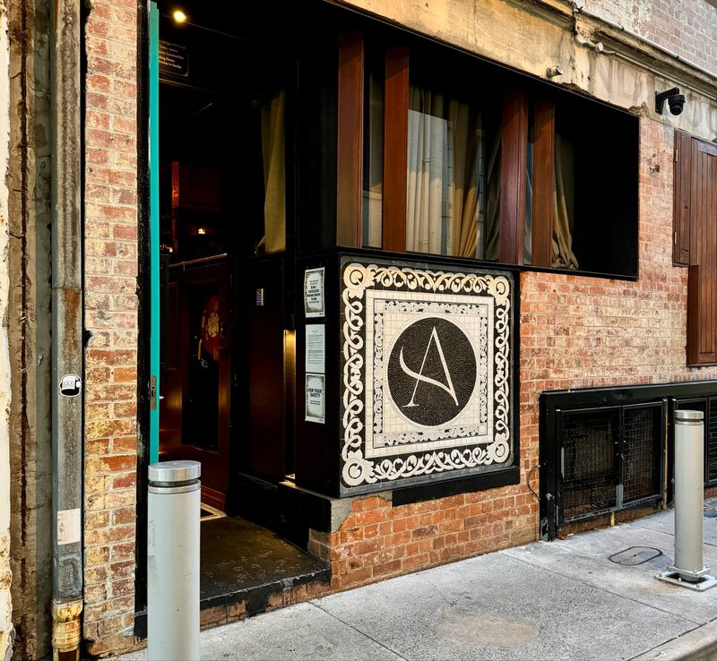 Cozy Georgia Restaurants That Feel Just Right On A Rainy Day - Decor Hint Antico Bar Brisbane