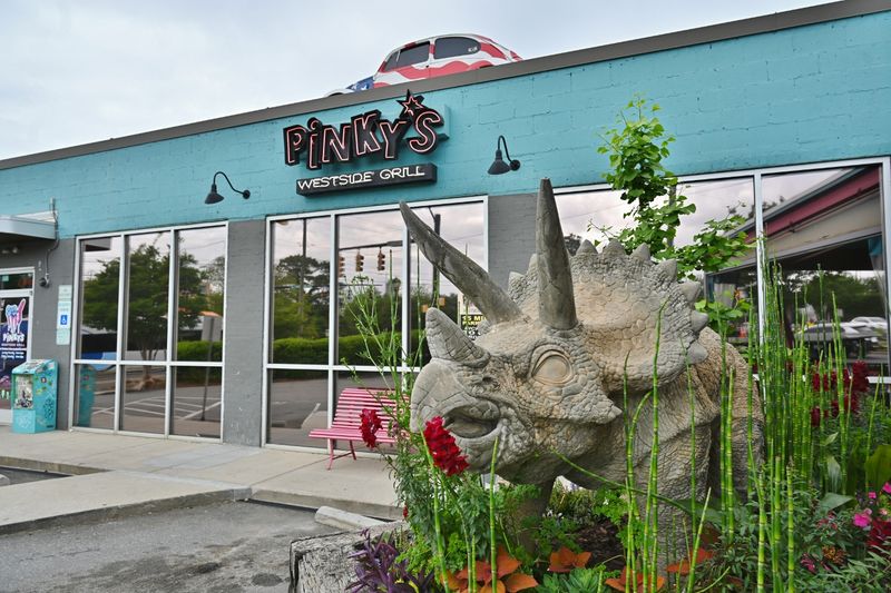Pinky's Westside Grill, Charlotte