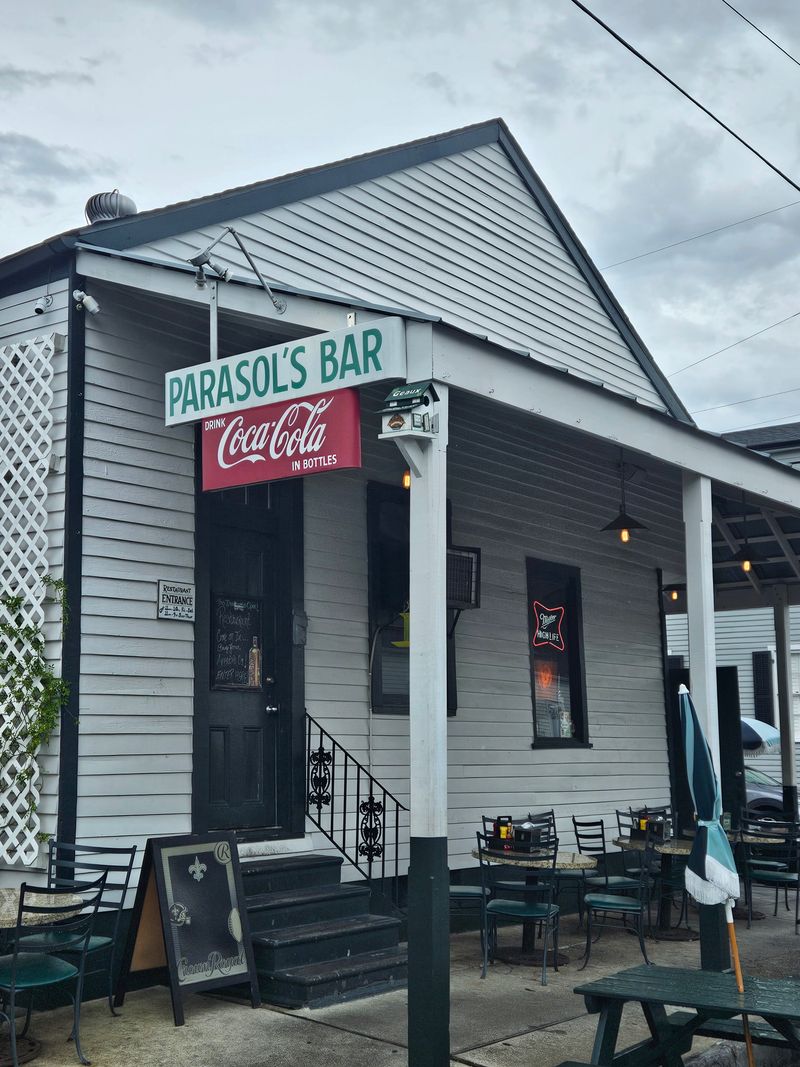 I Drove Louisiana Backroads To Try 10 Po'boy Shops - And The Last 4 Redefined Perfect - Decor Hint Parasol’s Bar & Restaurant