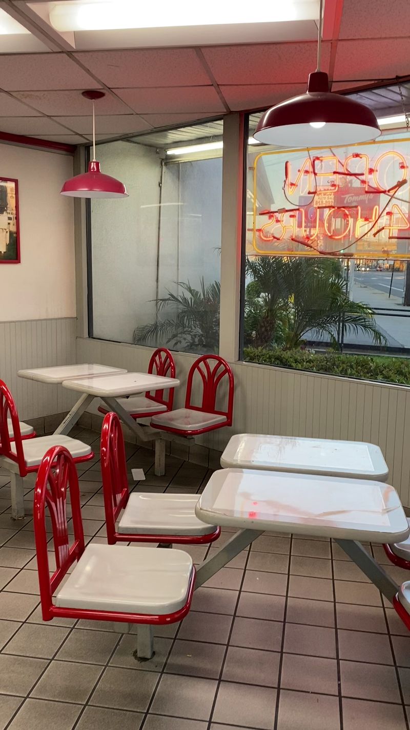 12 Hole-In-The-Wall California Restaurants That Are 100% Worth The Drive - Decor Hint Tommy's Original World Famous Hamburgers