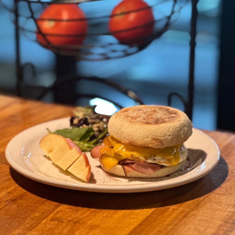 13 Oregon Diners Where Comfort Food Still Reigns Supreme - Decor Hint Denizens Cafe