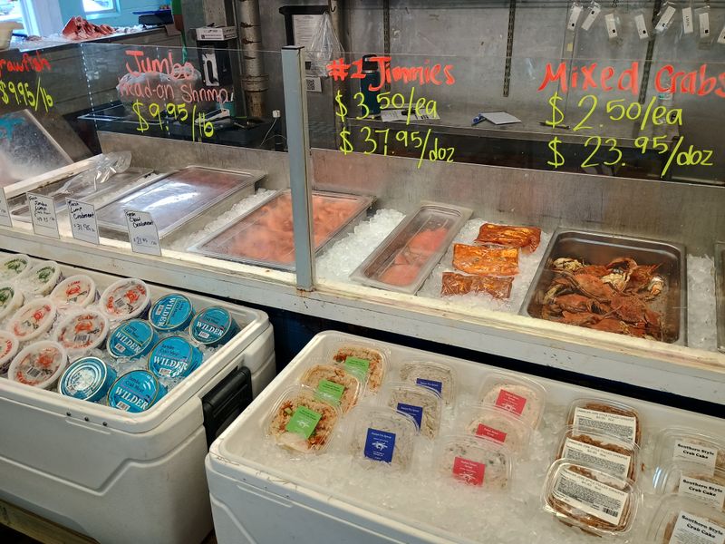 These North Carolina Seafood Chains Never Disappoint Locals - Decor Hint Seaview Crab Company Market & Kitchen