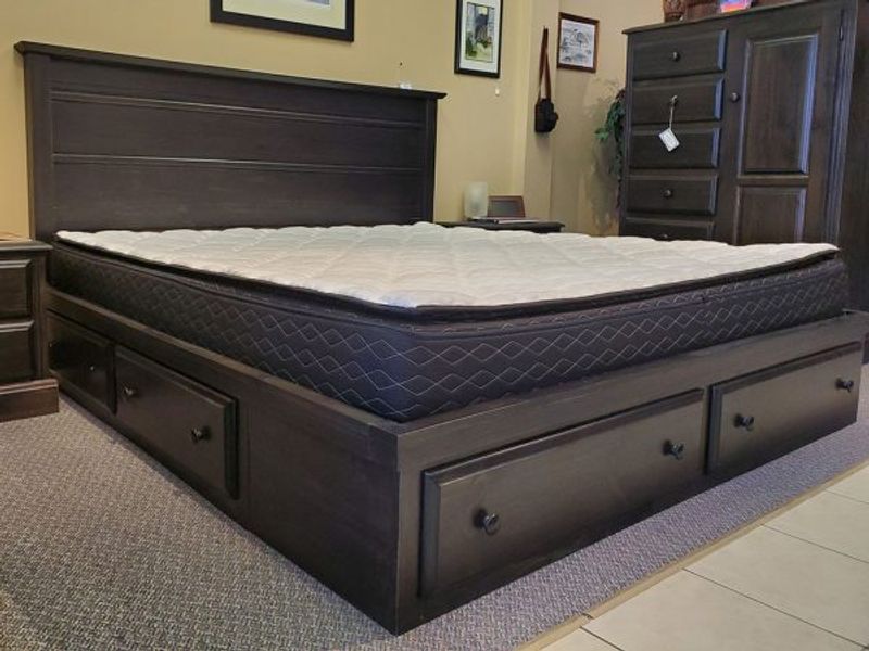 These 9 California Antiques Are Nearly Worthless - But These 9 Could Be Goldmines - Decor Hint Vintage Waterbed Frames (Nearly Worthless)