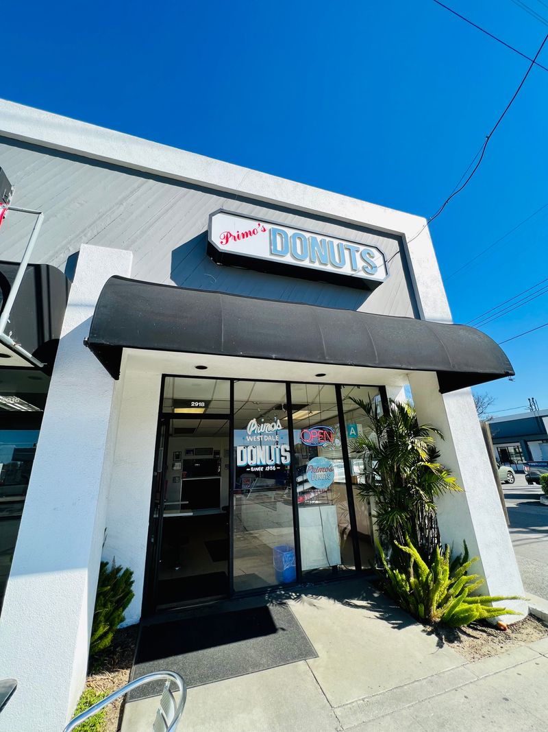 Primo's Donuts (Los Angeles)