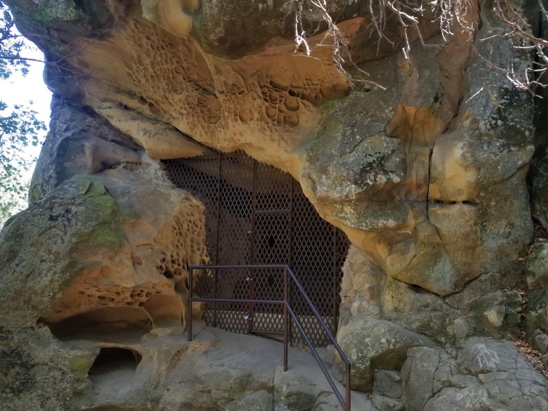 Tiny Town - Cave Spring