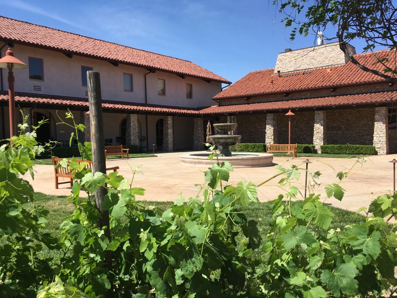 13 Breathtaking California Destinations You'll Want To Experience All Year Long - Decor Hint Paso Robles