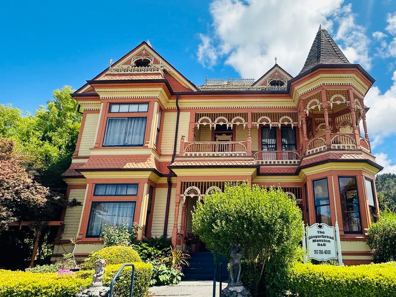 Queen Anne Victorian Style Dominates Later Residential Architecture
