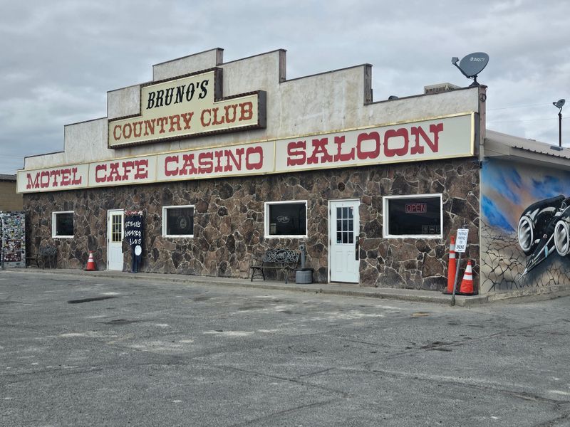 14 Beloved Nevada Restaurants Keeping Country Recipes And Homemade Flavor Alive - Decor Hint Bruno's Country Club