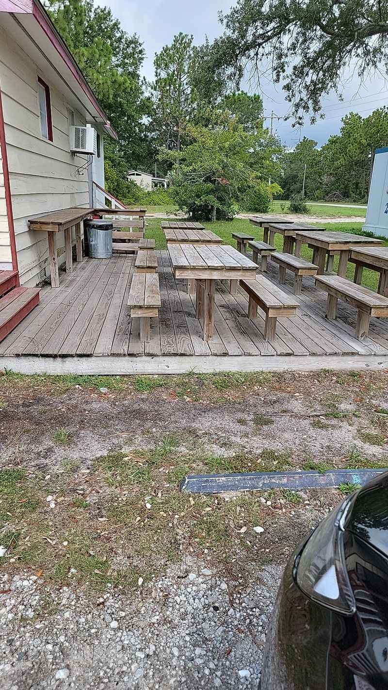 Your Next Burger Obsession? This Coastal North Carolina Spot - Decor Hint Outdoor Picnic Tables Under Carolina Skies