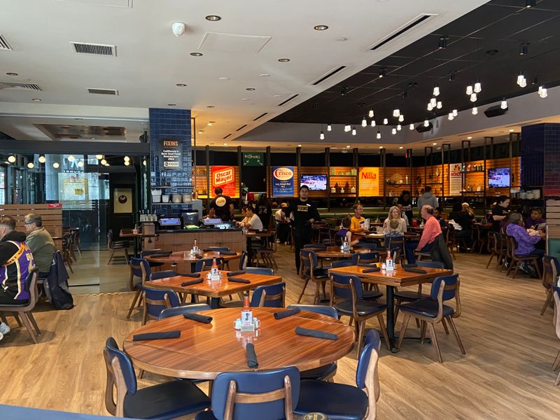 Spacious Design With Full Bar And Outdoor Dining Options