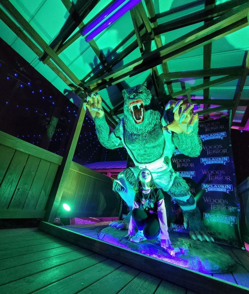 This North Carolina Place Delivers Screams, Chills, And Thrills - Decor Hint The Blood House: Vampire's Lair