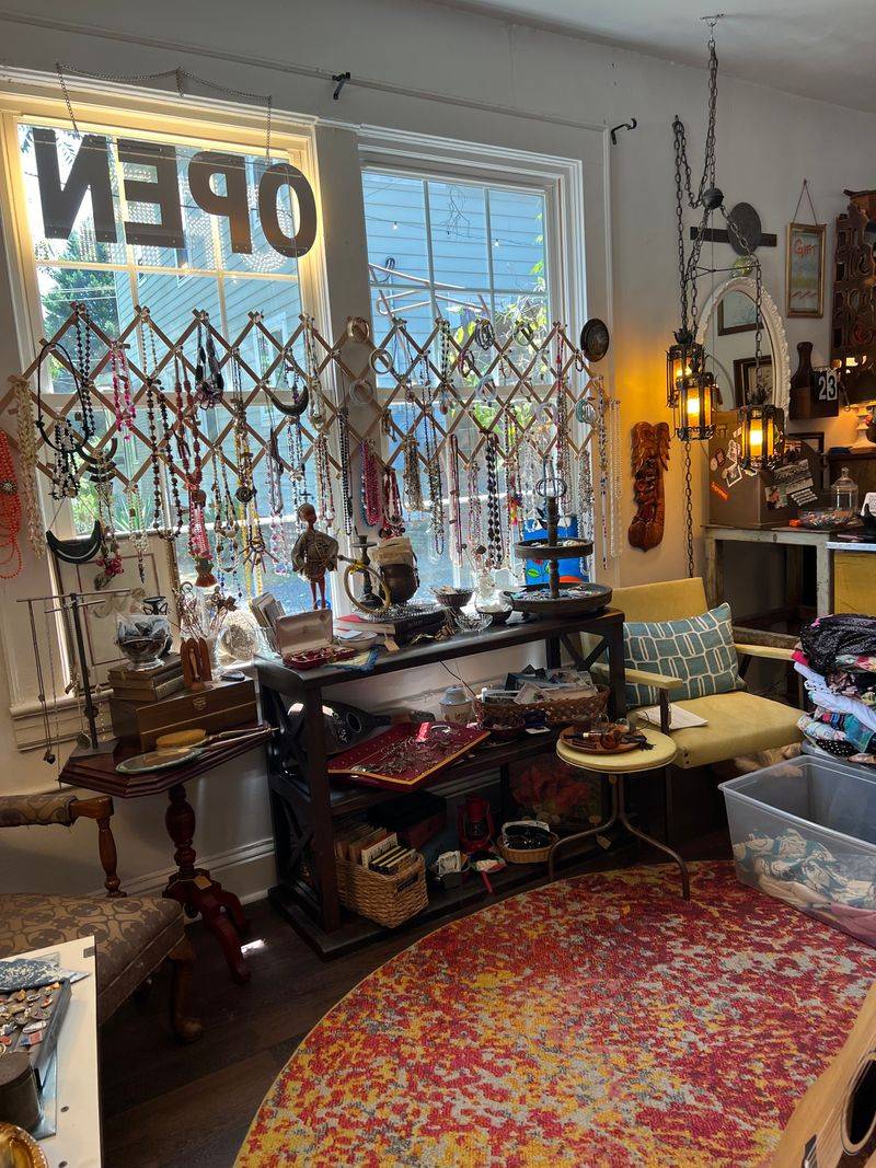 12 Must-Visit Thrift Stores In Charlotte, North Carolina, For Bargain Hunters - Decor Hint East 8th Vintage