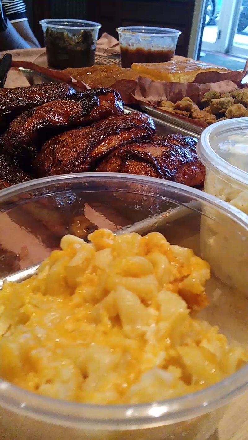 This North Carolina BBQ Joint Serves Burnt Ends Worthy Of A Foodie Pilgrimage - Decor Hint Mac And Cheese That Feels Like Home