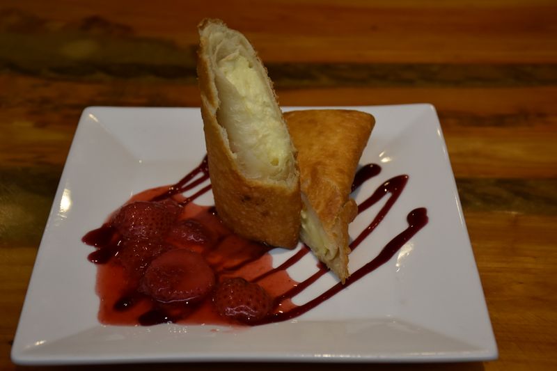 Why This Seafood Restaurant Tops Every North Carolina List - Decor Hint Consistently High Reviews That Speak Volumes