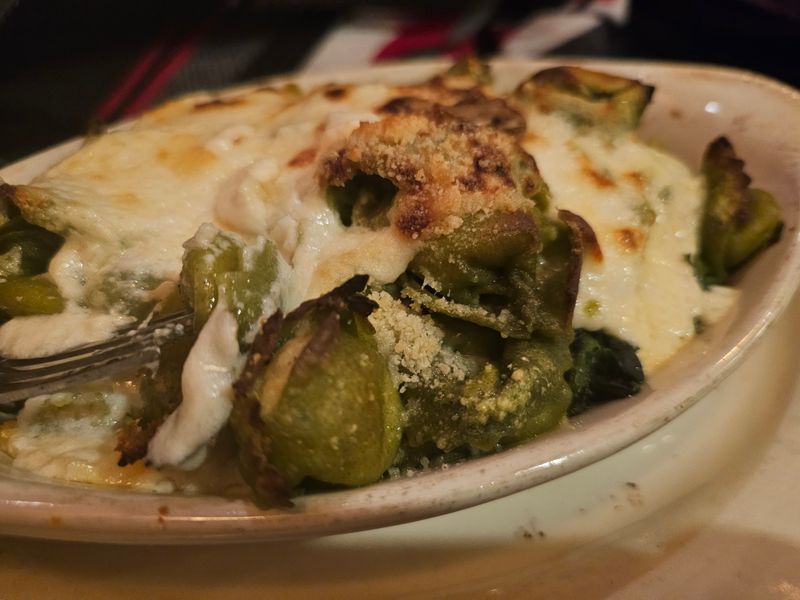 15 Reasons Provino's Italian Restaurant Proves Classic Spaghetti Never Goes Out Of Style In Georgia - Decor Hint Vegetarian Options Available For All Dietary Needs