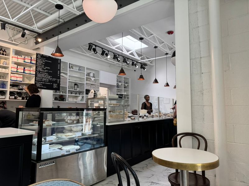 Cozy Café Atmosphere With Espresso Bar And Handcrafted Teas