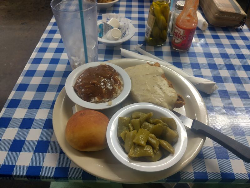 Authentic Cafeteria-Style Service