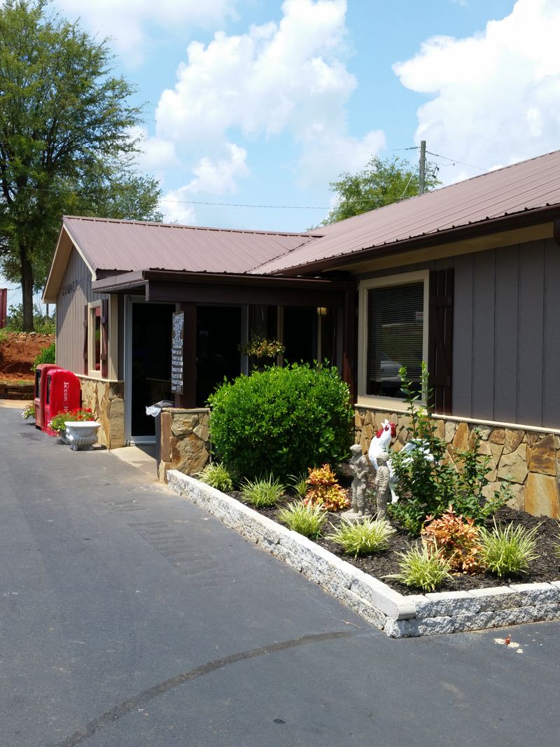 Commerce Country Cafe