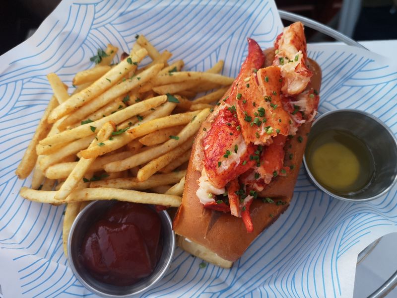 Blue Plate Oysterette