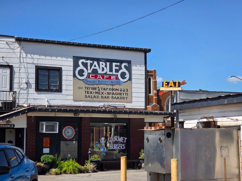 Stables Café