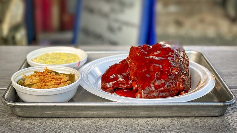 This Historic North Carolina BBQ Joint Turns Meat Lovers Into Regulars - Decor Hint Sides That Steal The Show Sometimes
