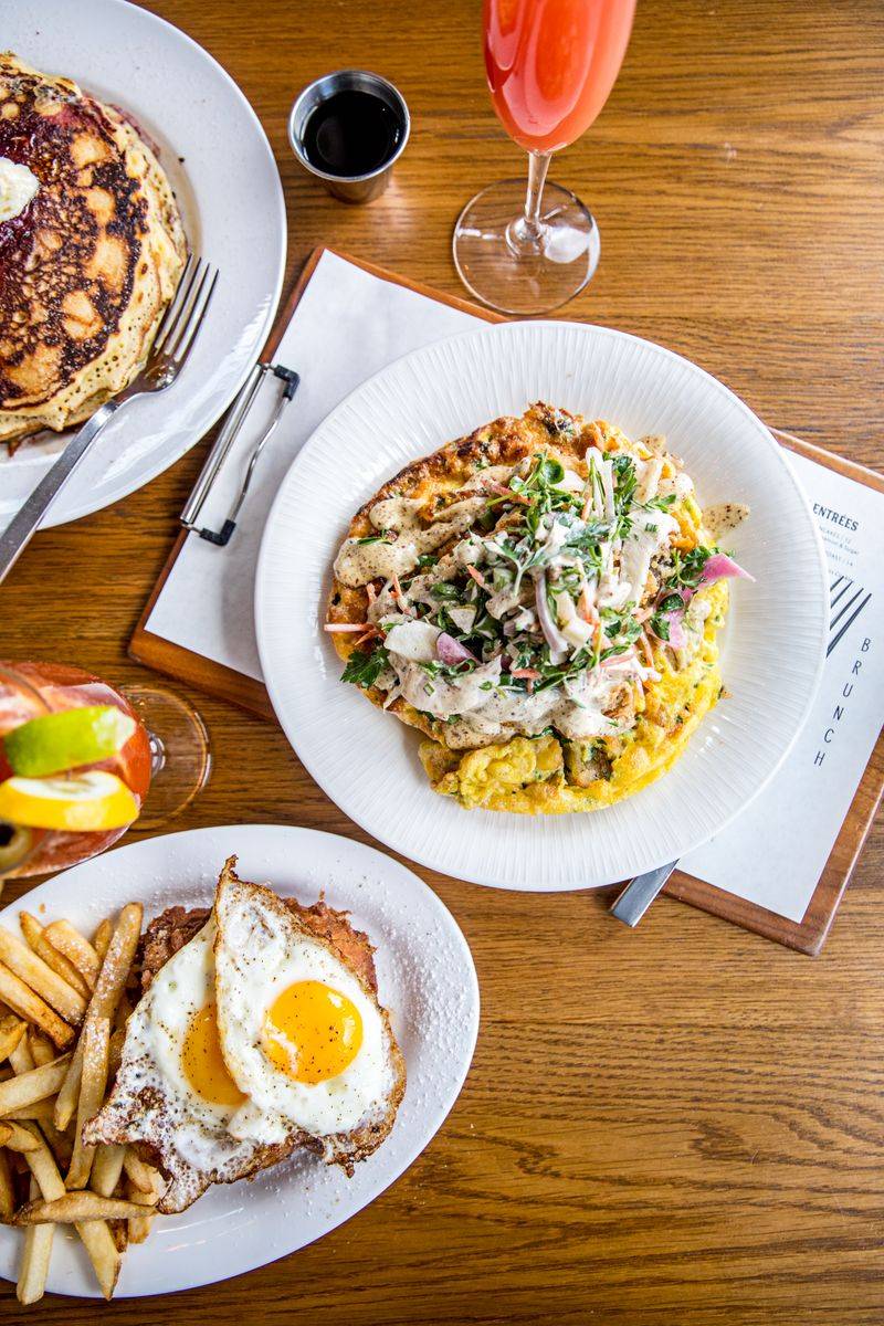 This Atlanta Georgia Restaurant Proves Southern Hospitality Can Be World-Class - Decor Hint Signature Shrimp and Grits