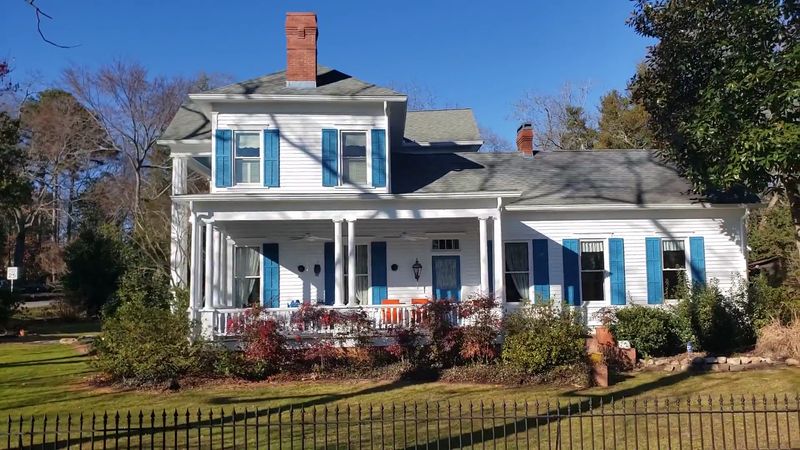 Georgia Cities Where Time Seems To Move A Little Slower - Decor Hint Senoia