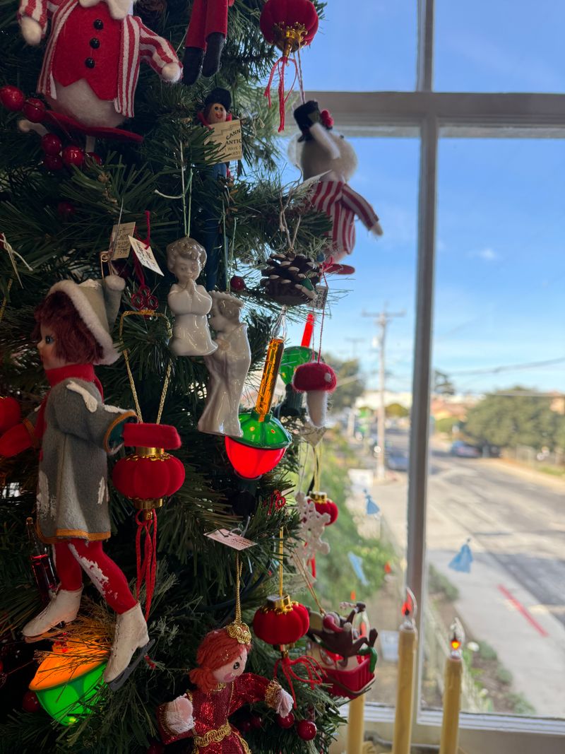 Convenient Parking And Transportation Options